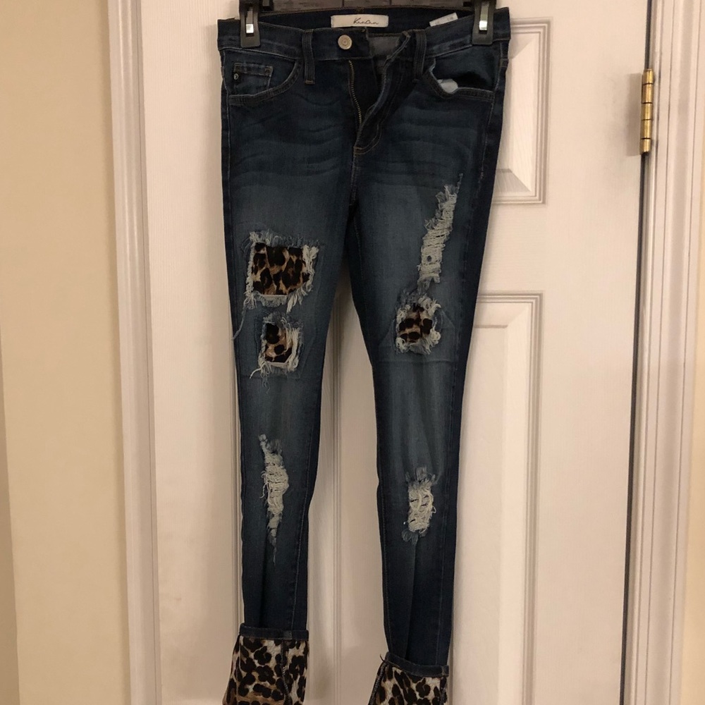 Cheetah print peekaboo jeans